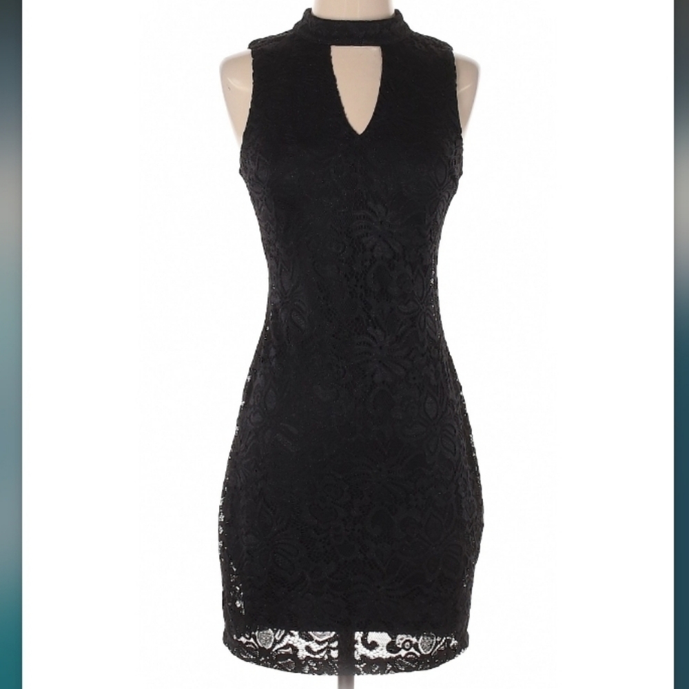 Lace cocktail dress
